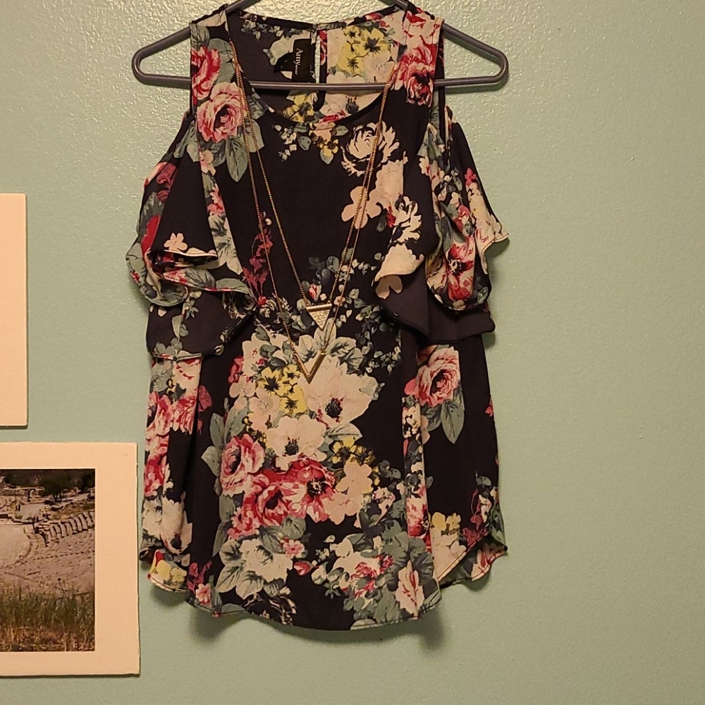 Cold Shoulder Flower Top w/ jewelry